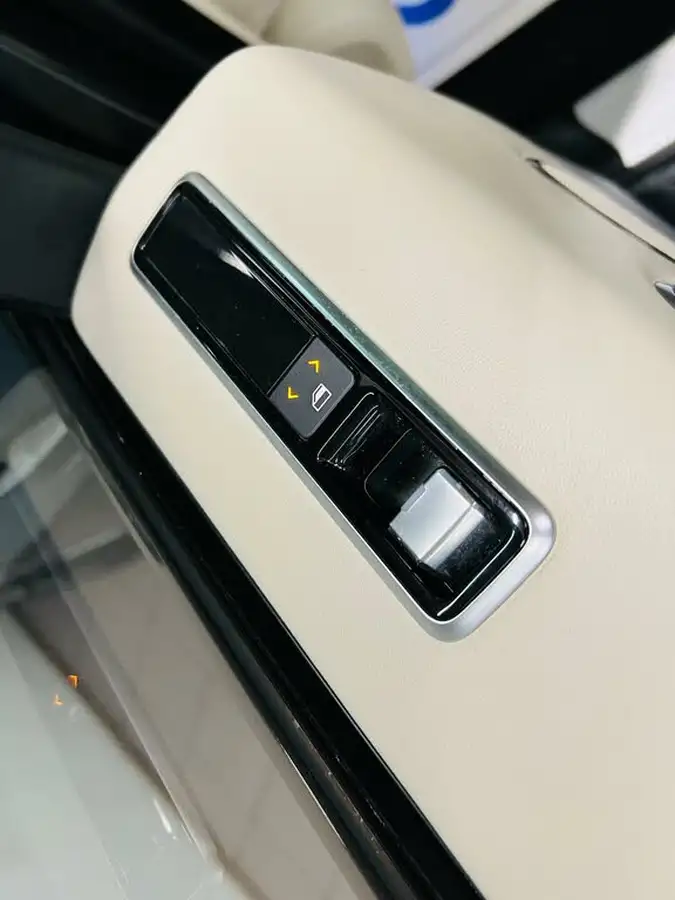 2019-land-rover-range-rover-20p400e-phev-vogue-se-big-75