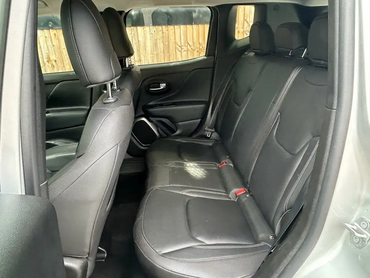 2019-jeep-renegade-13-gse-limited-big-23
