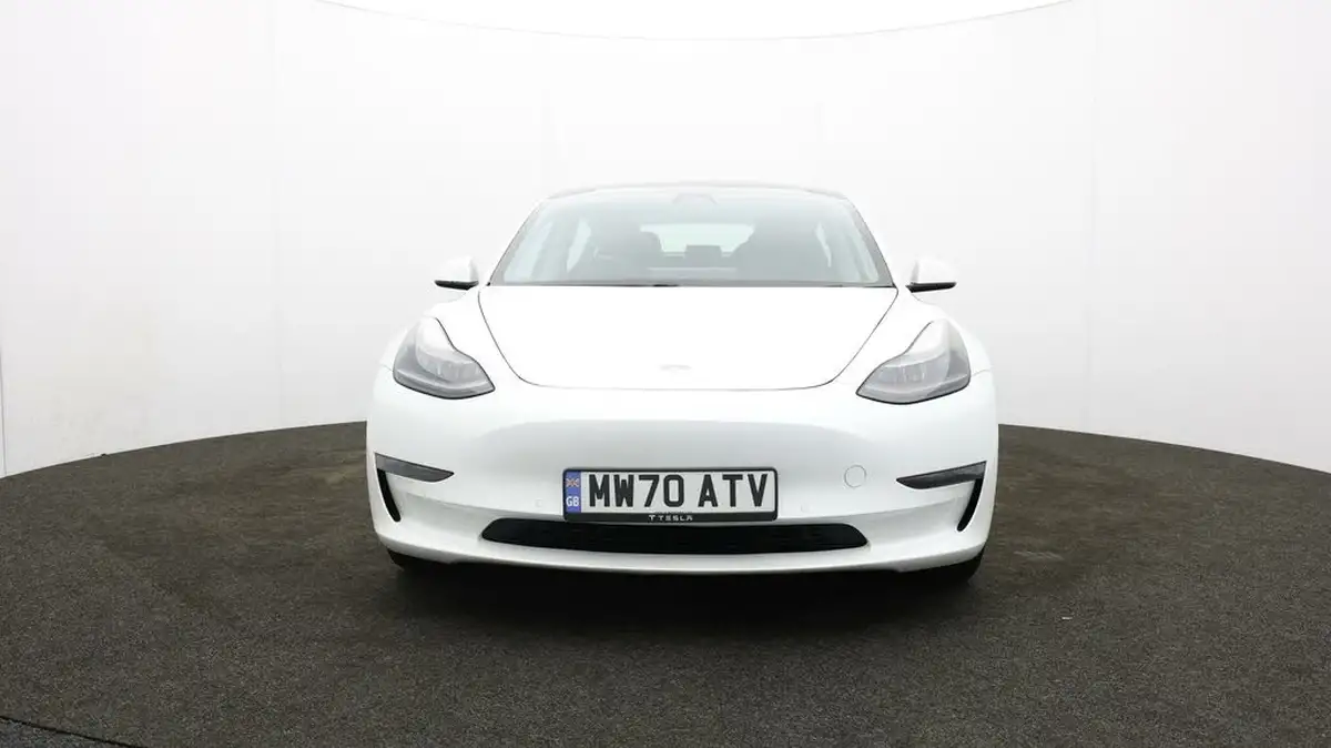 2020-tesla-model-3-e-long-range-big-55