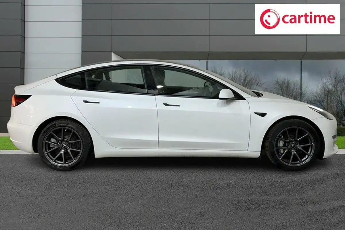 2021-tesla-model-3-e-long-range-4x4-big-1