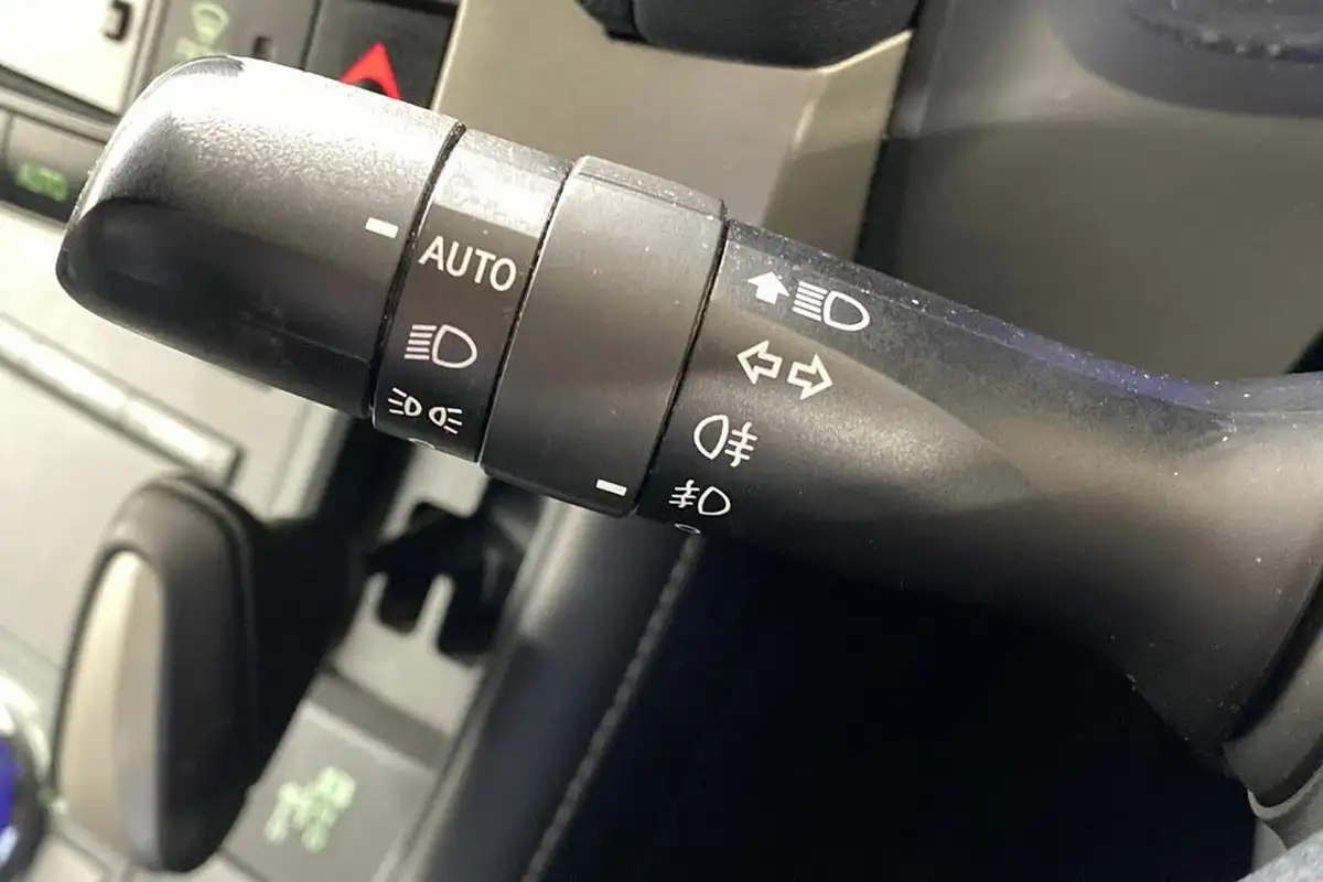2018-lexus-ct-200h-18-f-sport-big-36
