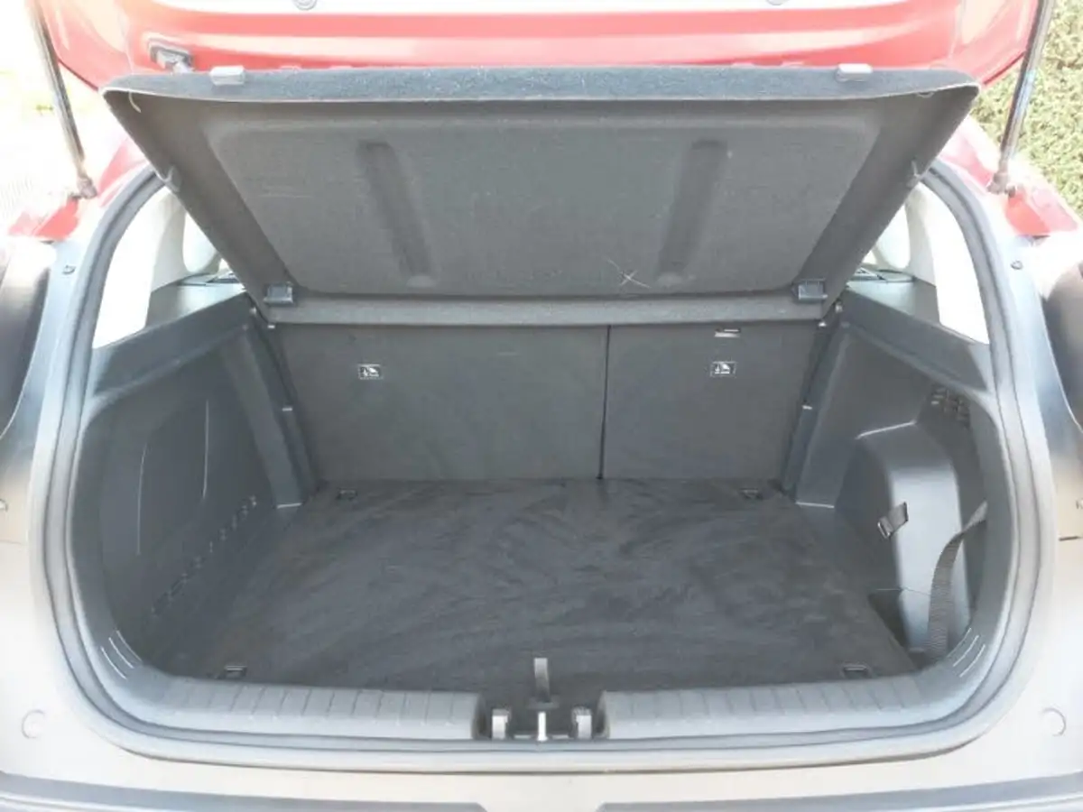 2023-hyundai-bayon-10-t-gdi-se-connect-dct-big-7