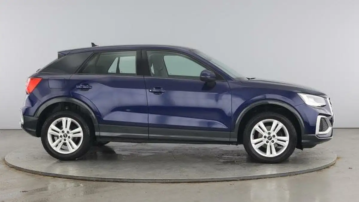 2021-audi-q2-15-35-tfsi-sport-big-3