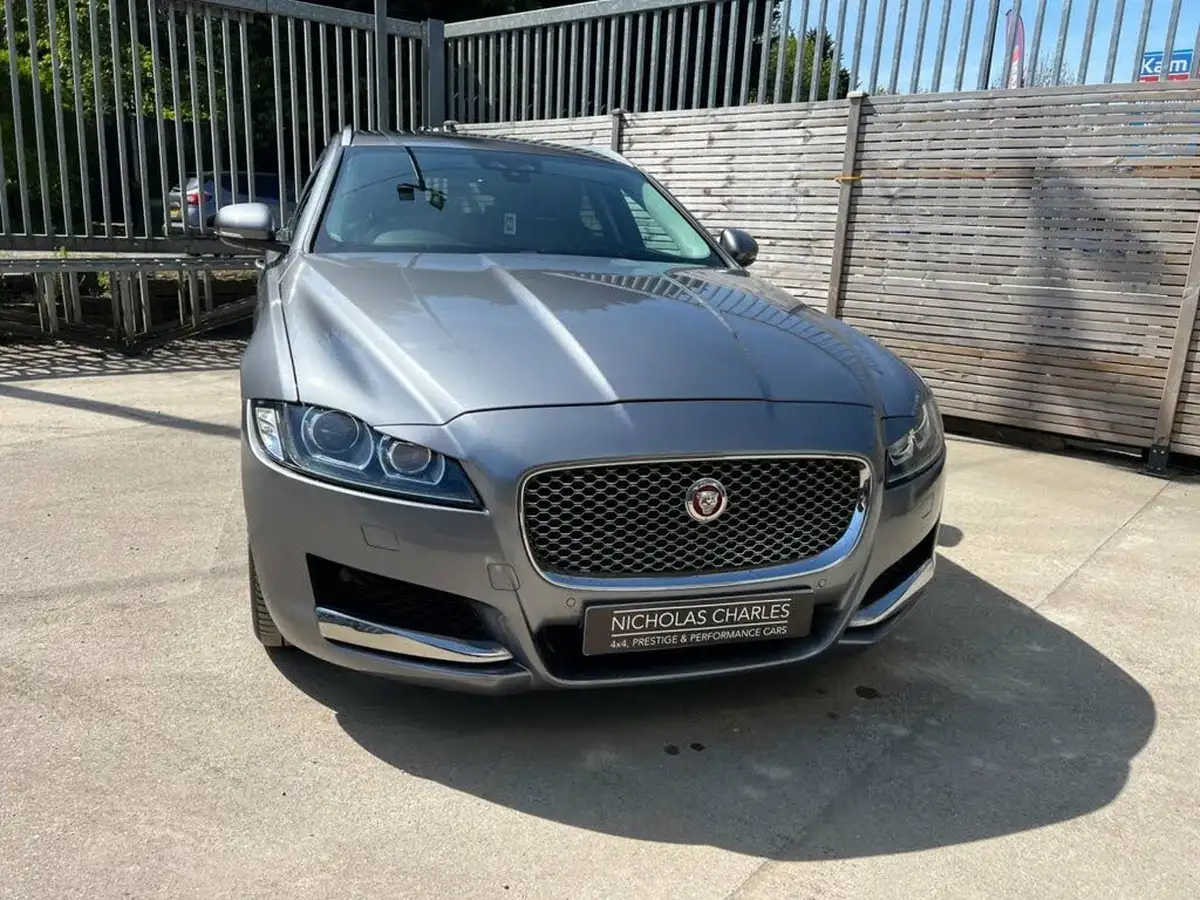2019-jaguar-xf-20i-portfolio-250ps-sportbrake-5d-big-5