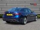 2018-alfa-romeo-giulia-20-veloce-small-4