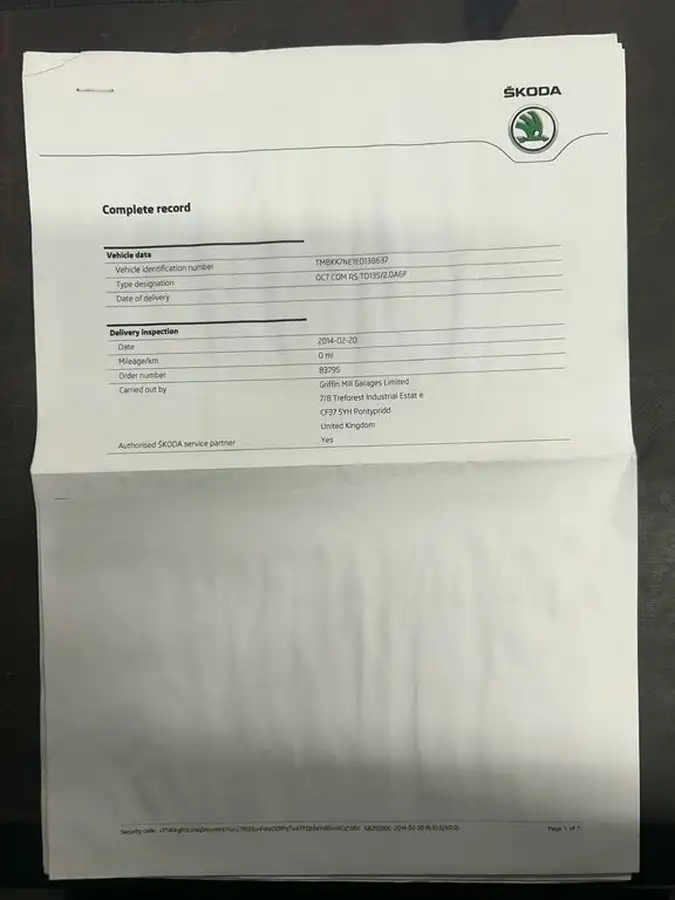 2014-skoda-octavia-20tdi-vrs-estate-dsg-big-35