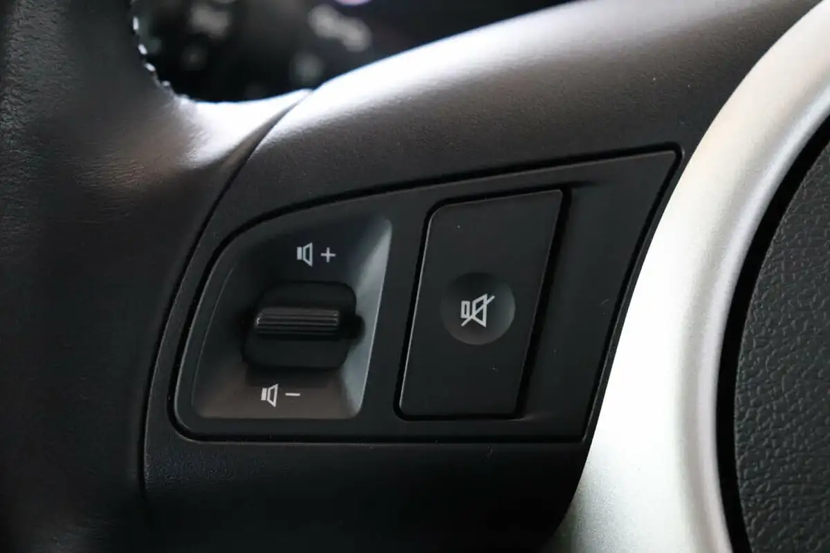 2017-kia-venga-14-2-big-57