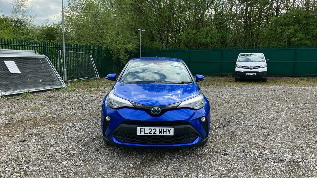 2022-toyota-c-hr-18-vvt-i-design-big-14