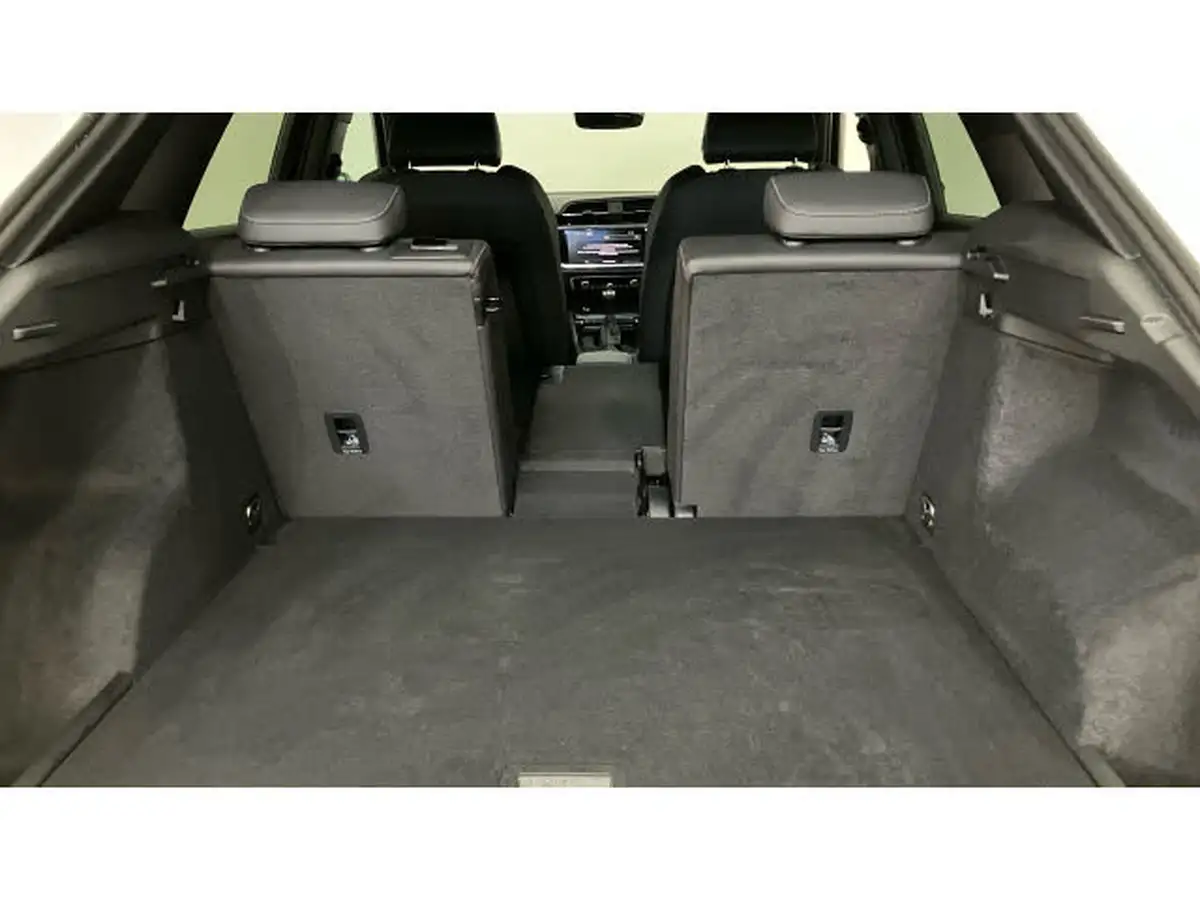 2023-audi-q3-15-35-tfsi-s-line-cod-station-wagon-big-36