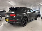 2022-bentley-bentayga-40-v8-small-1