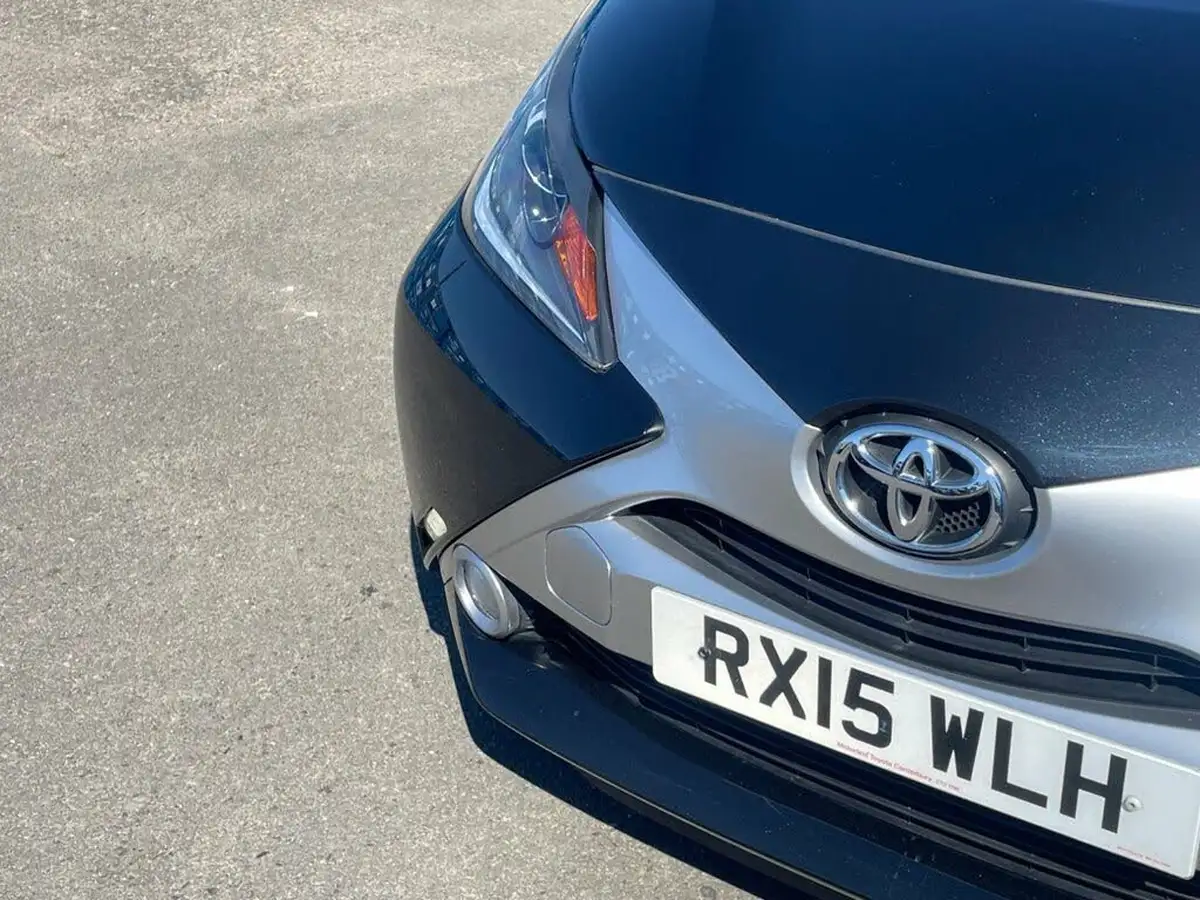 2015-toyota-aygo-10-vvt-i-x-clusiv-5d-big-7