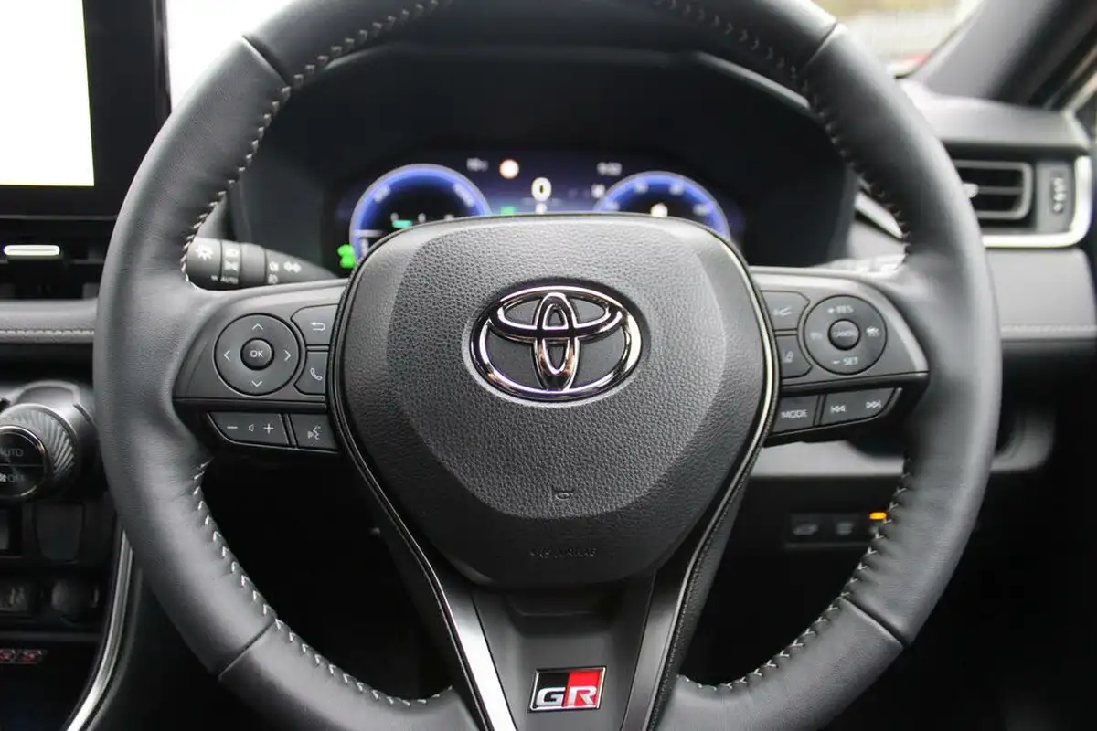2024-toyota-rav4-25-vvt-i-gr-sport-302bhp-plug-in-big-28