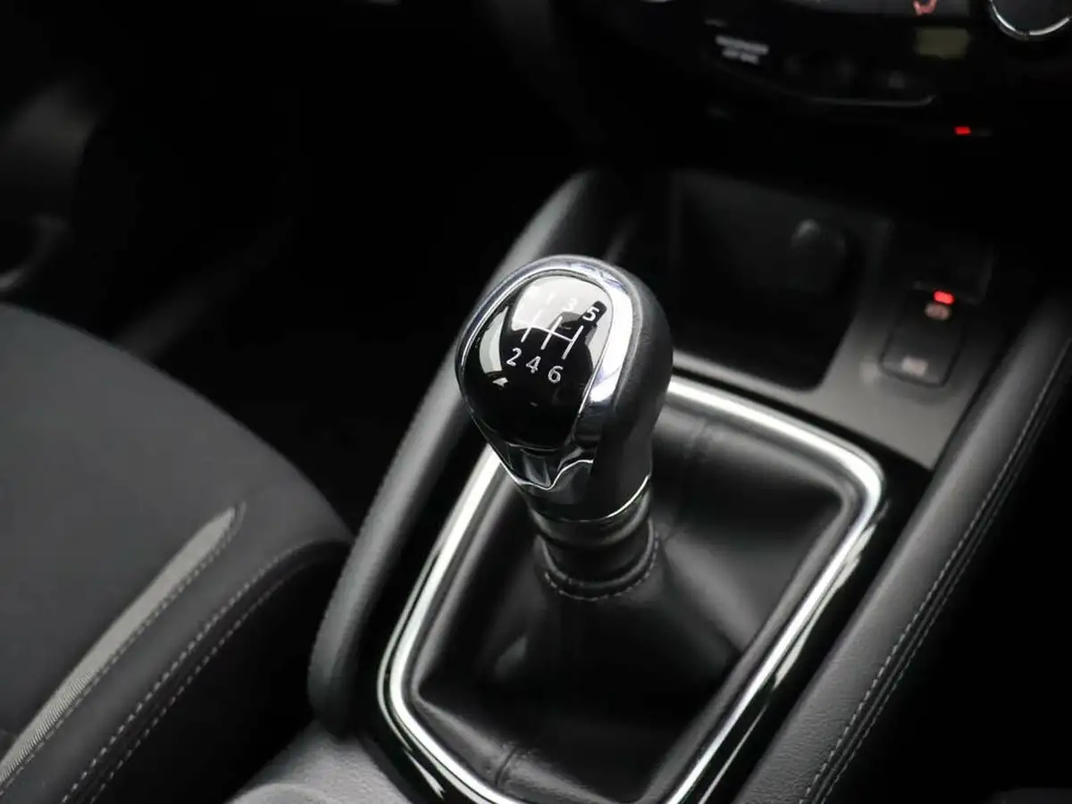 2020-nissan-qashqai-13-dig-t-acenta-premium-160ps-big-33
