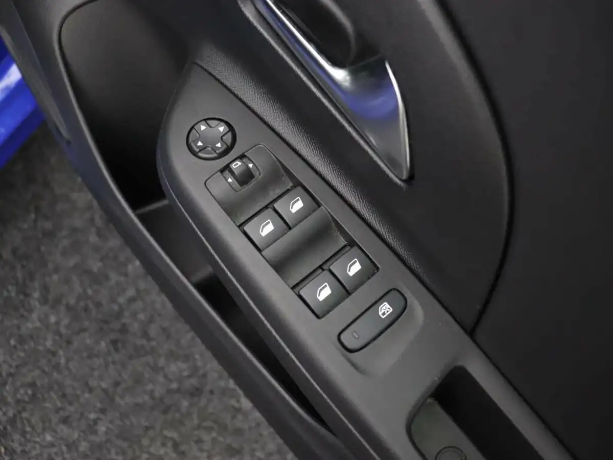 2022-vauxhall-corsa-12i-se-edition-big-17