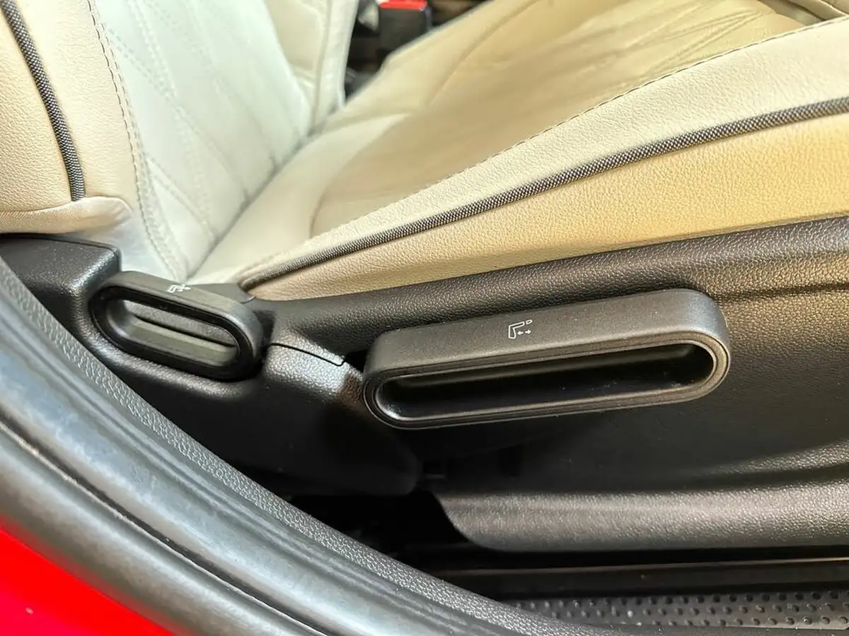 2022-mini-cooper-15-cooper-exclusive-hatchback-5d-auto-big-29