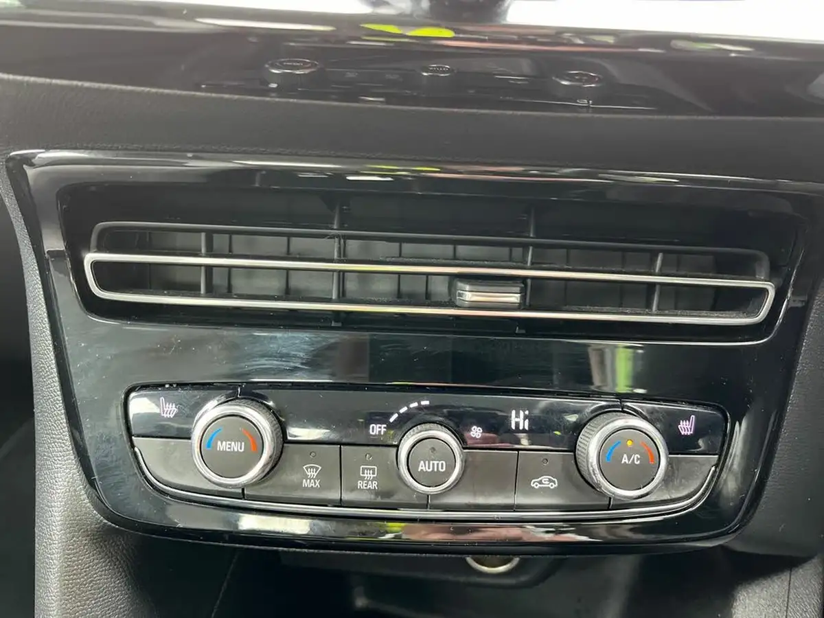 2022-vauxhall-mokka-e-elite-premium-big-29