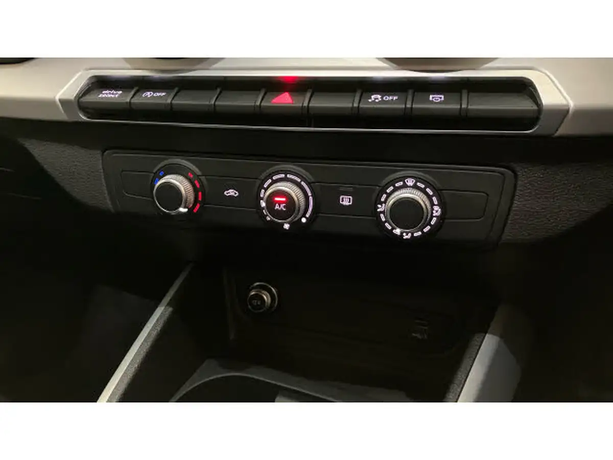 2023-audi-q2-15-35-tfsi-s-line-tronic-big-12