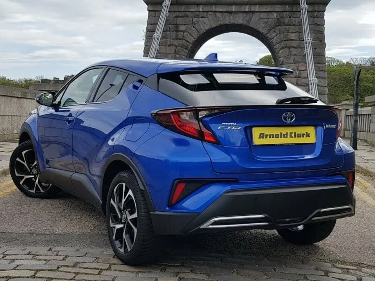 2020-toyota-c-hr-20-vvt-i-design-big-1