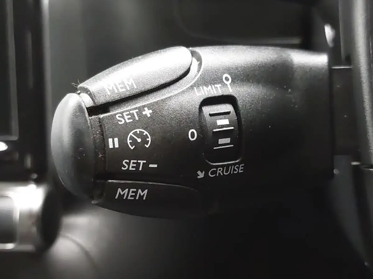 2023-citroen-c3-12-puretech-c-series-edition-83ps-ss-big-15
