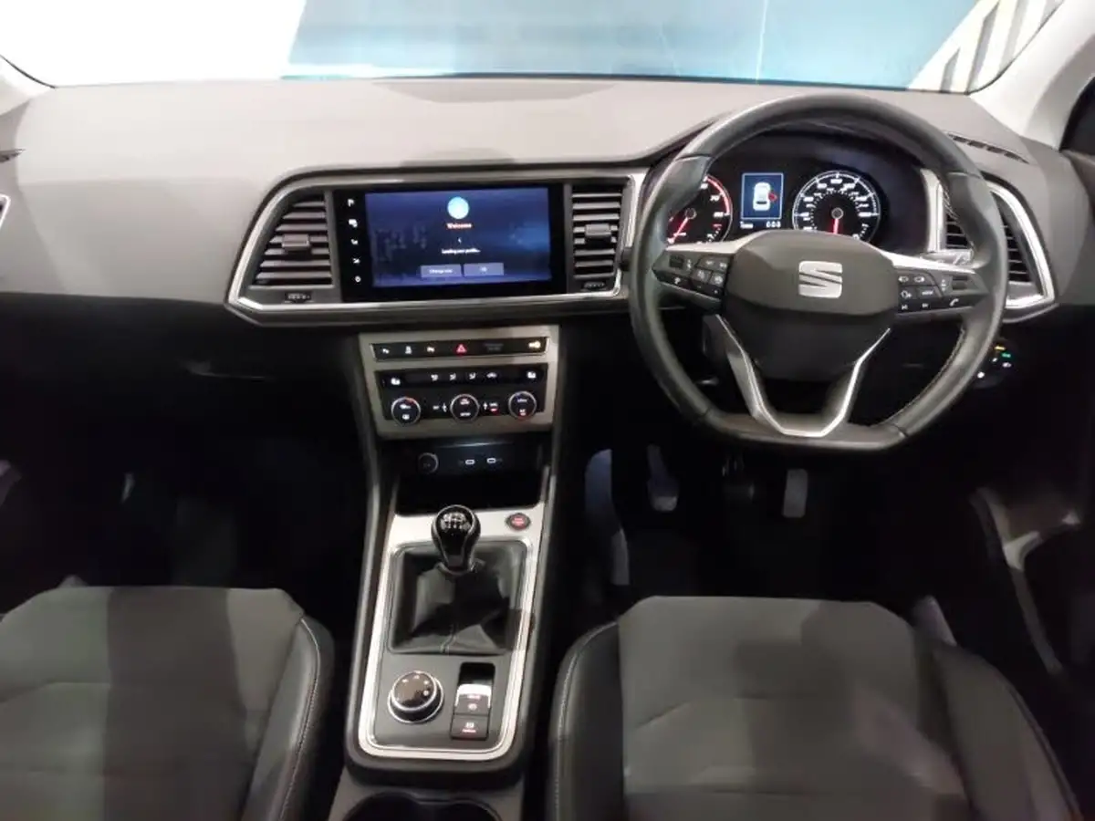 2022-seat-ateca-15-ecotsi-xperience-big-2