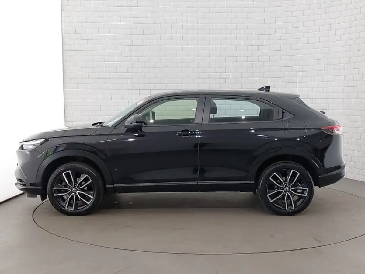 2022-honda-hr-v-15-i-mmd-elegance-big-3