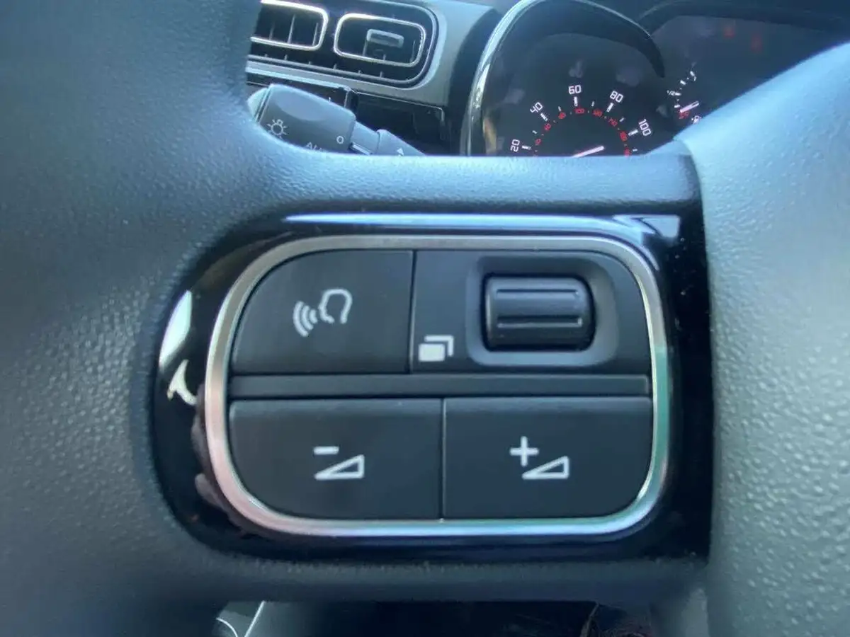 2023-citroen-c3-12-puretech-plus-110ps-eat6-big-17