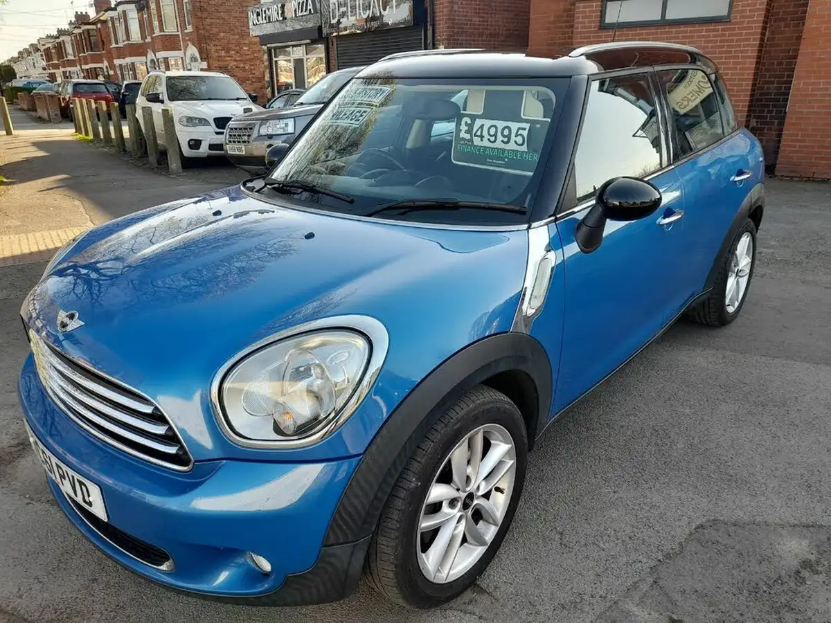 2011-mini-countryman-16-cooper-pepper-big-5