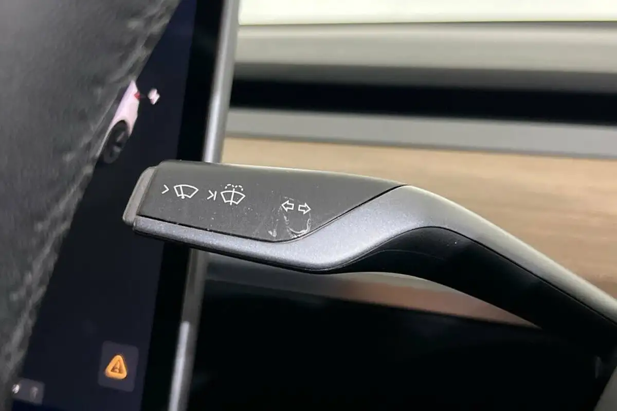 2020-tesla-model-3-e-standard-plus-big-27