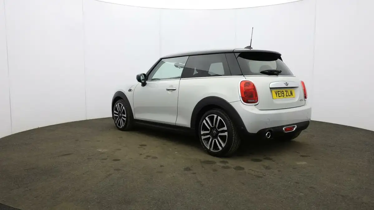 2019-mini-cooper-15-cooper-exclusive-134bhp-nav-hatchback-3d-auto-big-53