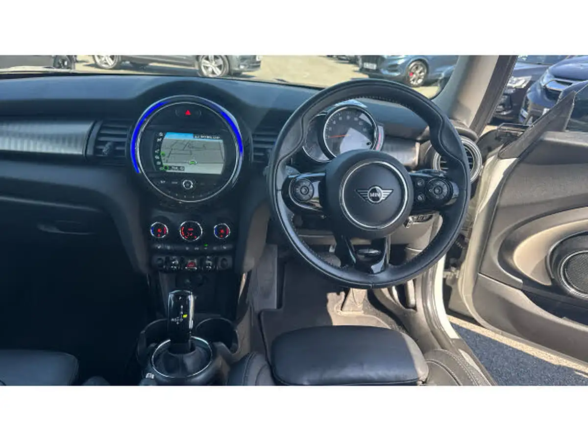 2020-mini-cooper-15-cooper-exclusive-hatchback-3d-auto-big-9