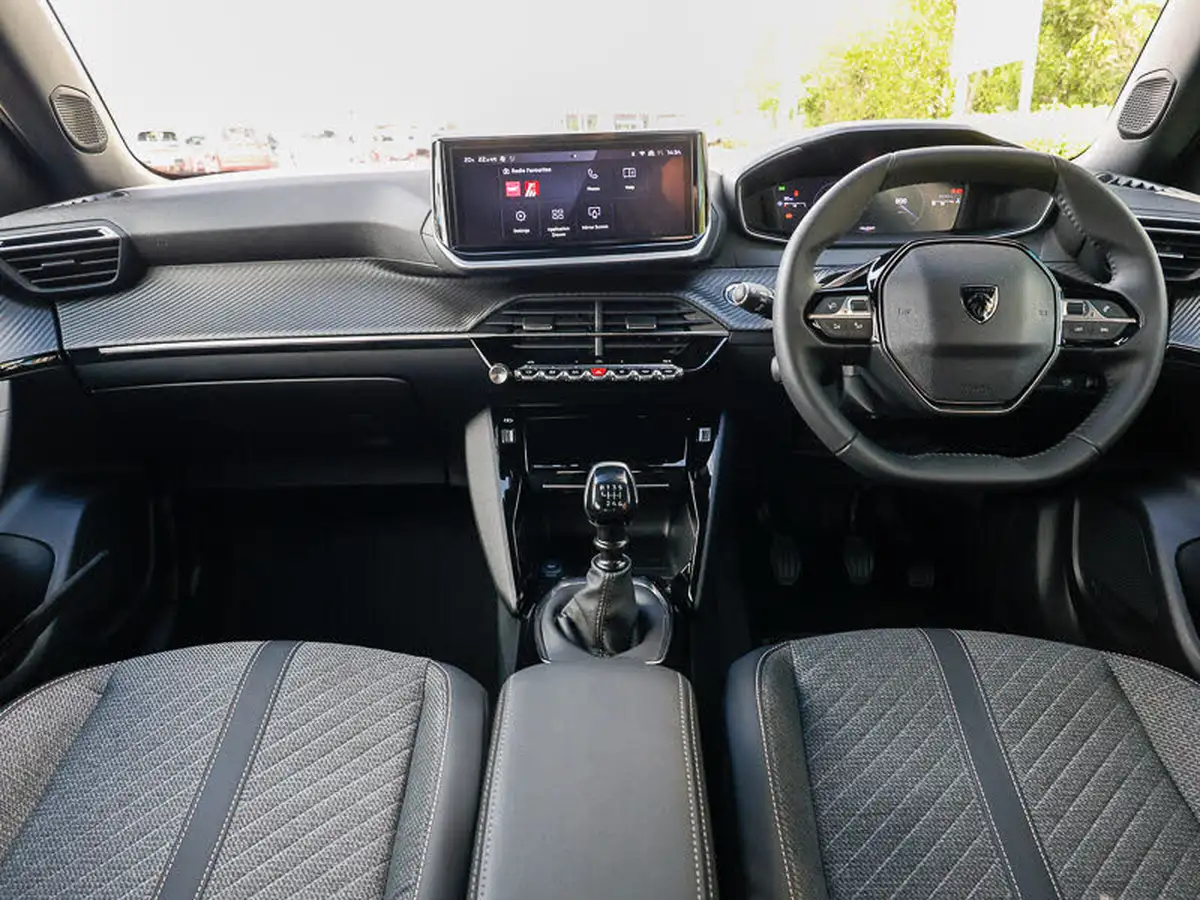 2024-peugeot-2008-suv-12-puretech-allure-130ps-big-2