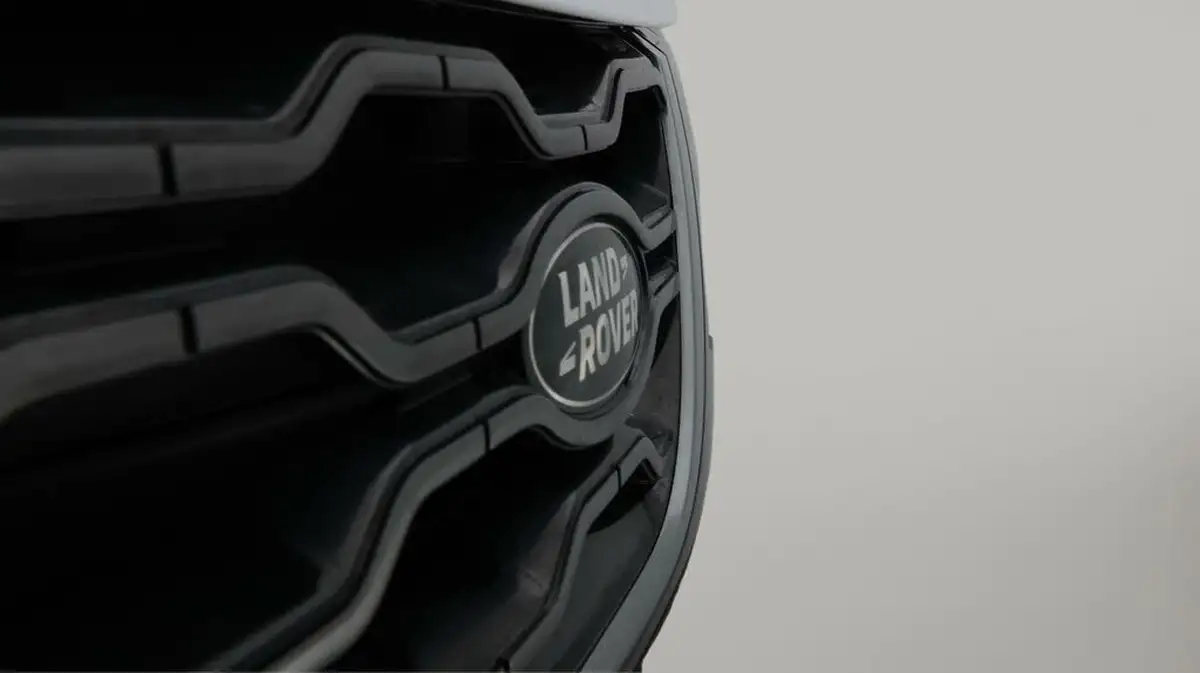 2021-land-rover-range-rover-evoque-15-p300e-r-dynamic-se-big-22