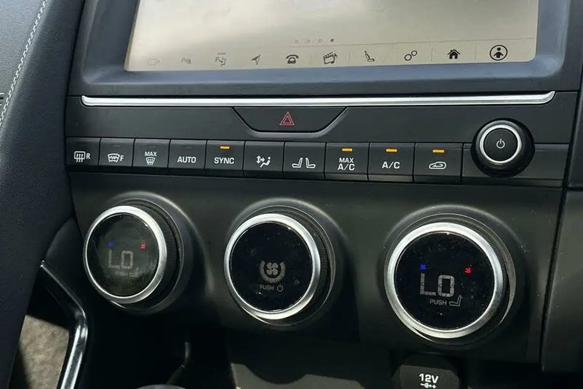 2019-jaguar-e-pace-20-i4-r-dynamic-hse-249ps-big-29