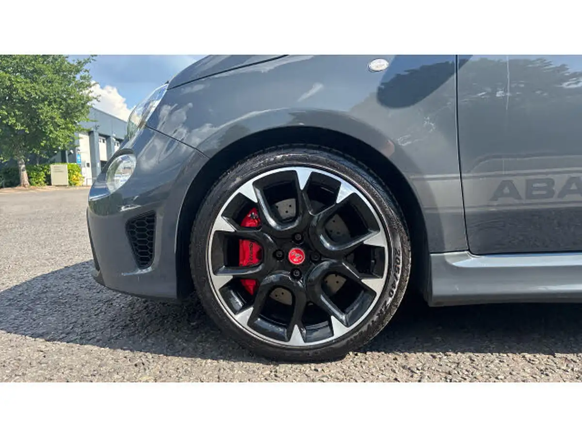 2017-abarth-595-14-tjet-competizione-big-6