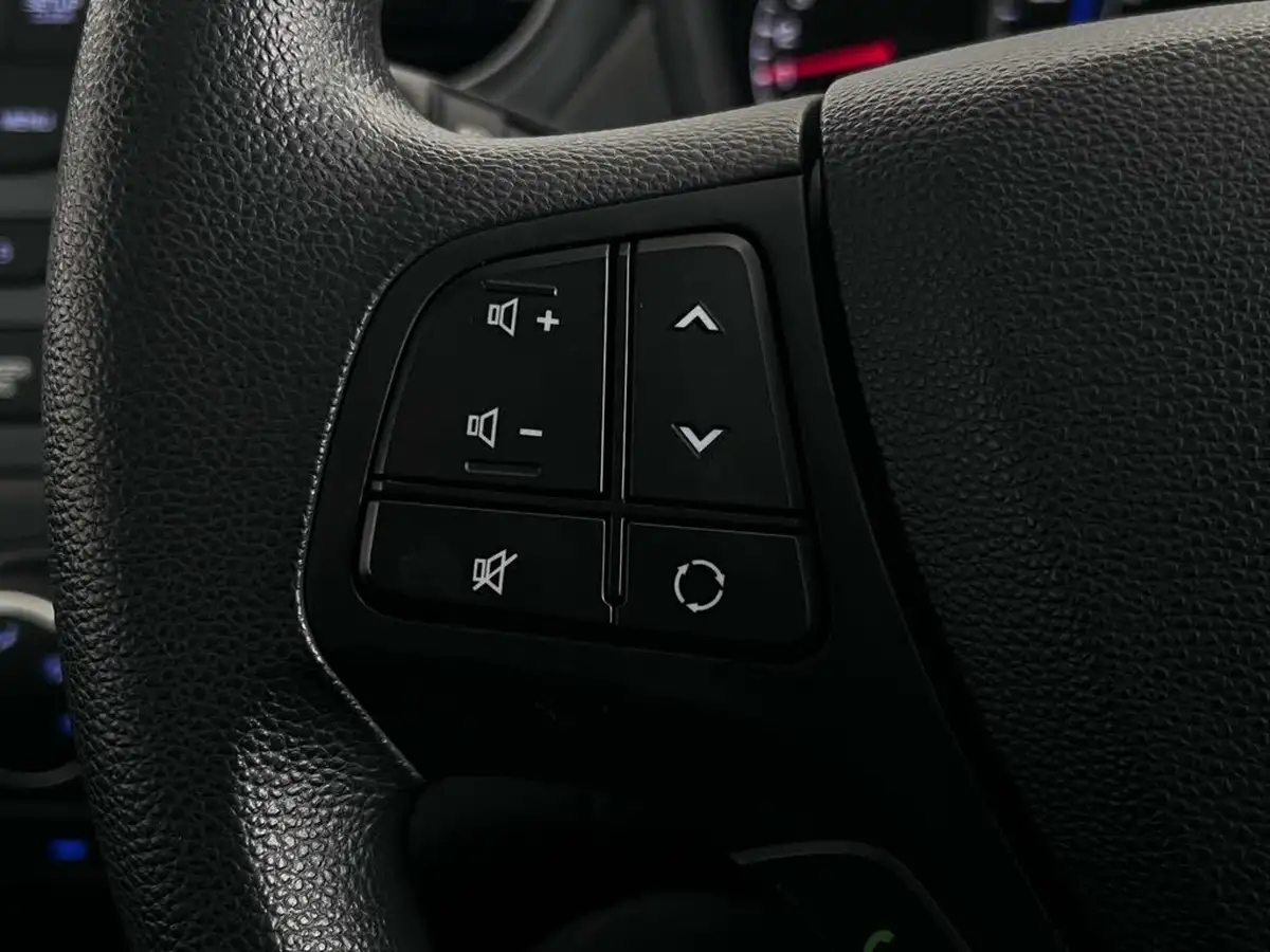 2017-hyundai-i10-10-se-big-22