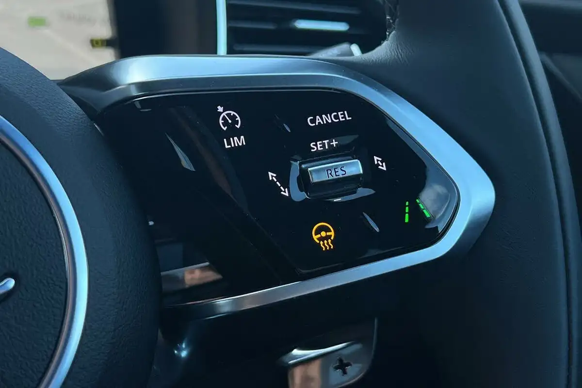 2024-jaguar-f-pace-20-p400e-r-dynamic-hse-black-90th-anniversary-edition-big-41