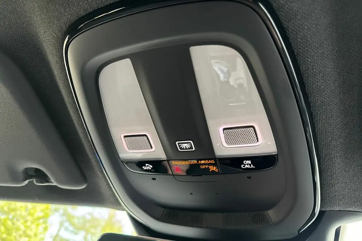 2022-volvo-xc40-e-twin-recharge-plus-big-26
