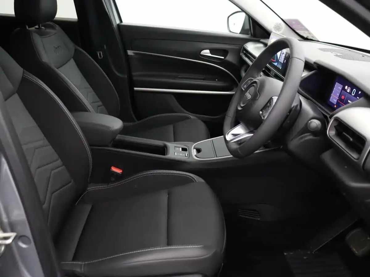 2024-jeep-avenger-12-gse-summit-e-hybrid-48v-auto-big-22