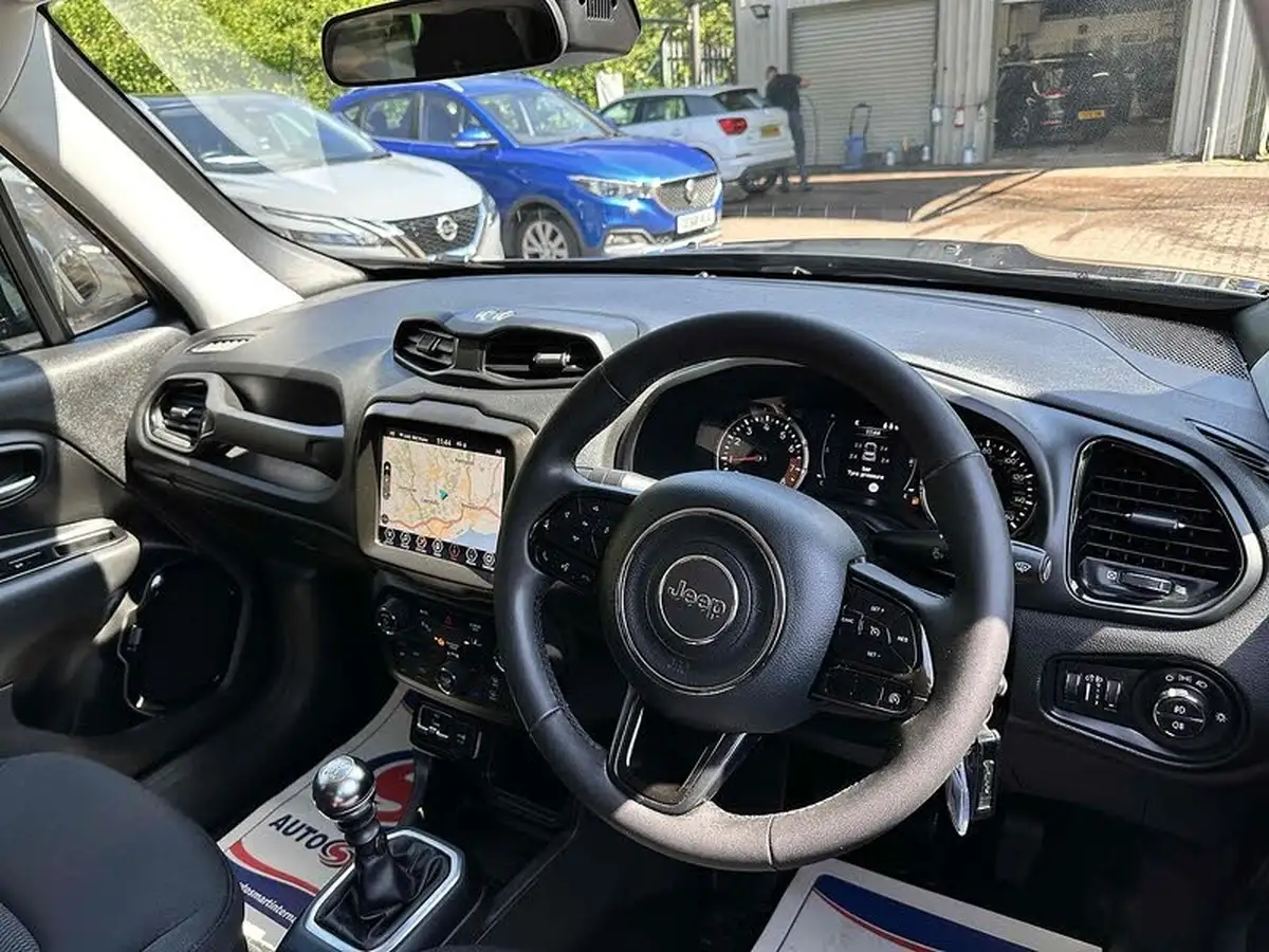 2021-jeep-renegade-10-gse-night-eagle-big-4