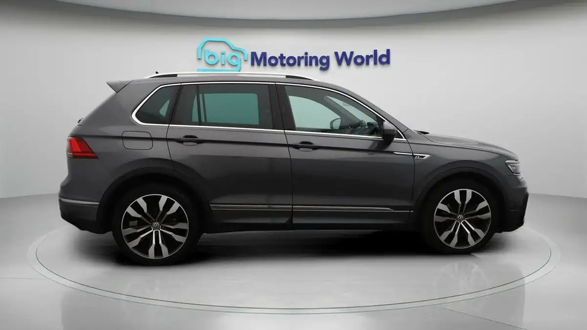 2020-volkswagen-tiguan-20tdi-r-line-tech-150ps-dsg-big-8