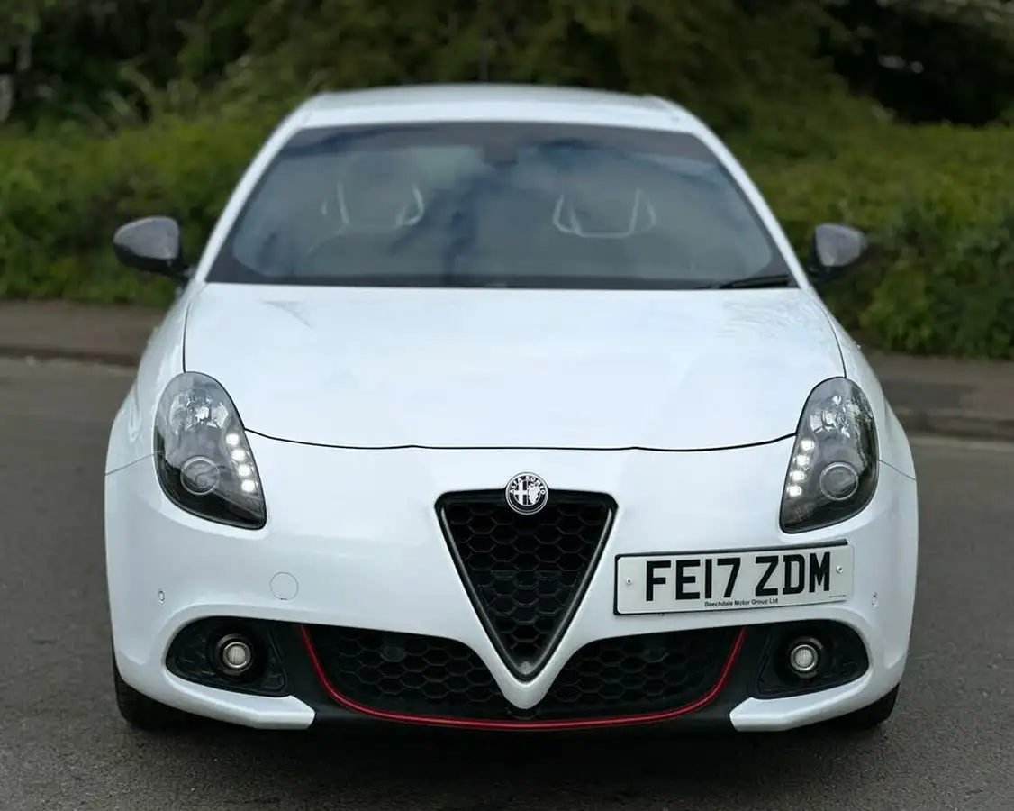 2017-alfa-romeo-giulietta-17-veloce-big-1