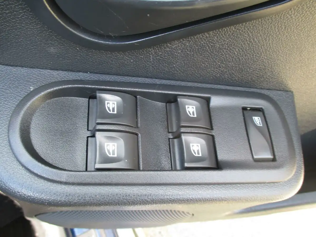 2016-dacia-duster-15dci-laureate-prime-110bhp-big-31