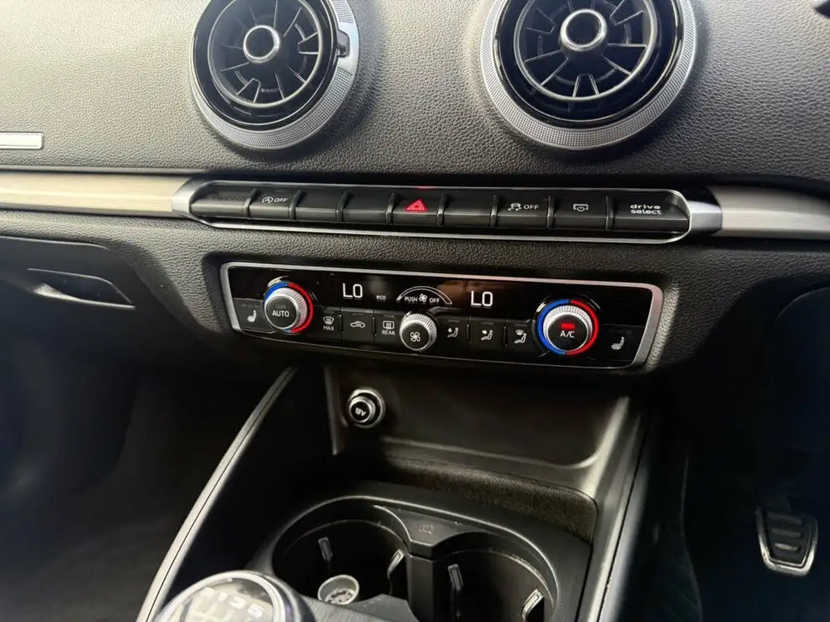 2017-audi-a3-15-tfsi-s-line-saloon-4d-big-30