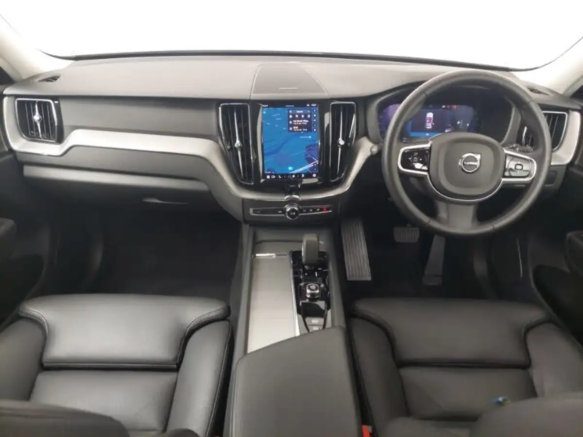2023-volvo-xc60-20-b5-plus-big-2