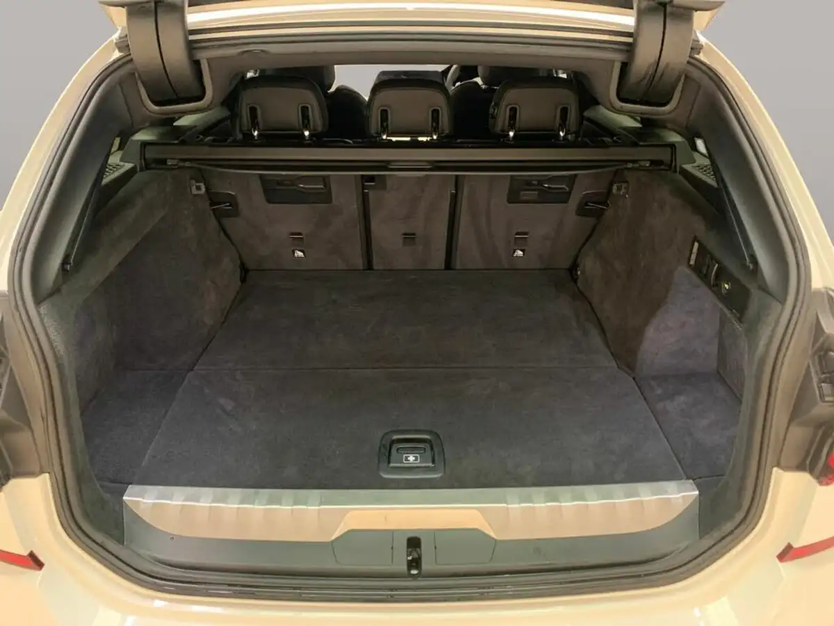 2021-bmw-3-series-20-330e-m-sport-touring-5d-big-32
