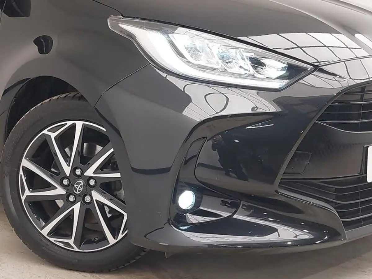 2022-toyota-yaris-15-vvt-i-design-big-8