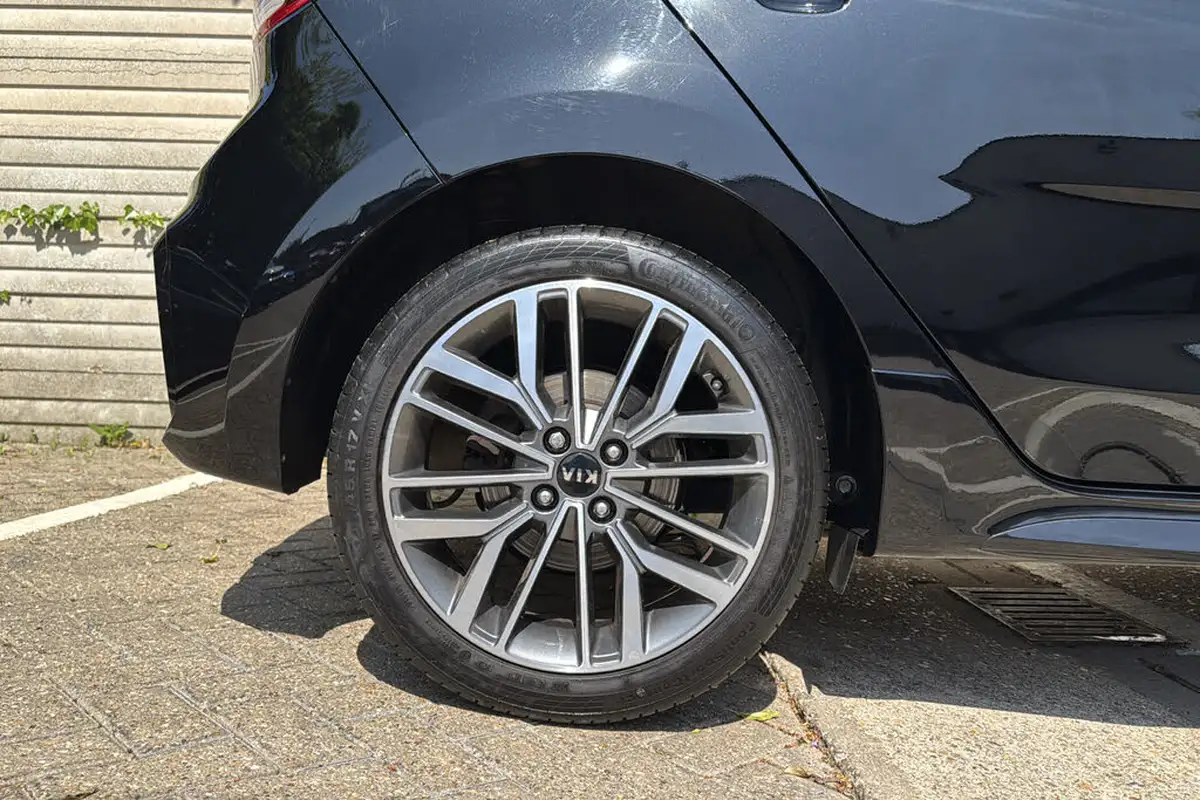 2021-kia-rio-10-t-gdi-gt-line-s-48v-big-6