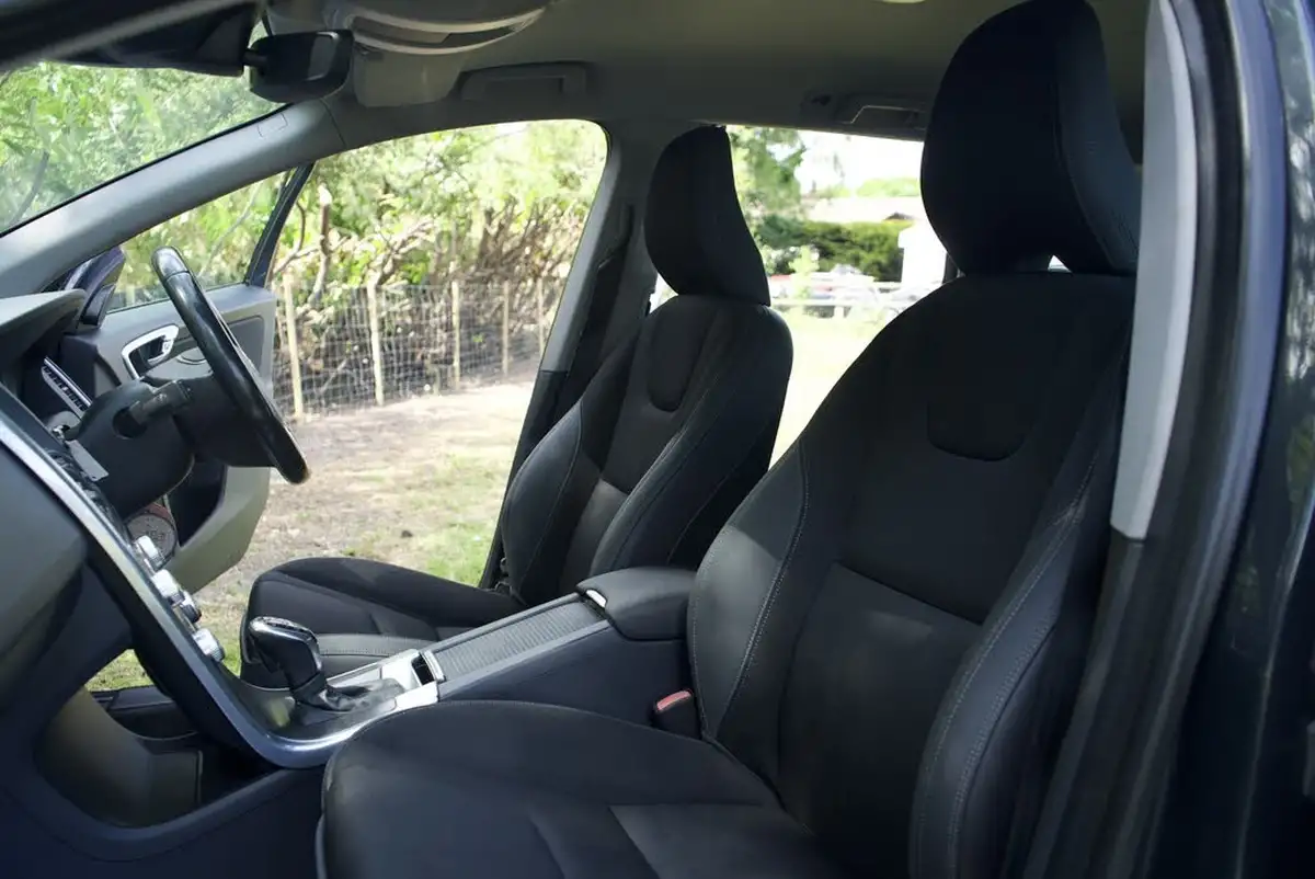 2014-volvo-xc60-24td-d4-se-181bhp-nav-geartronic-big-68