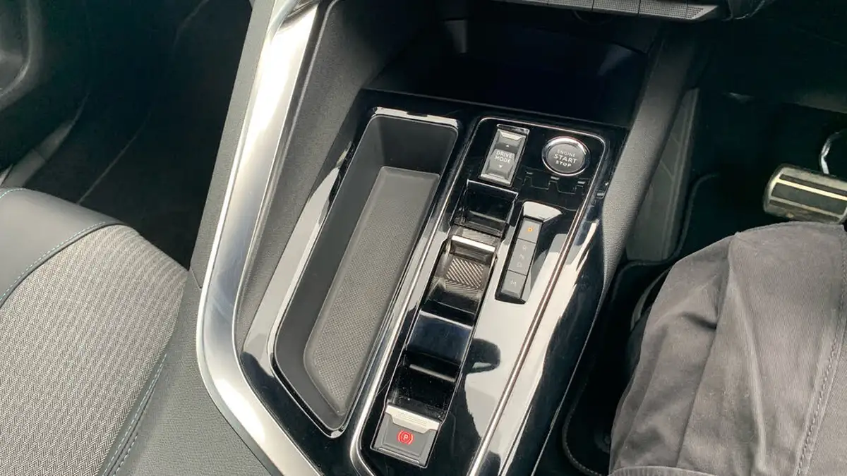 2024-peugeot-5008-suv-12-allure-premium-big-19