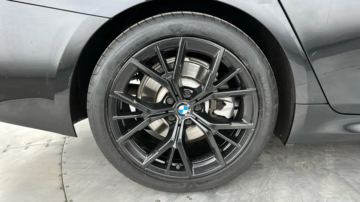 2022-bmw-5-series-20td-520d-m-sport-mht-touring-5d-big-18